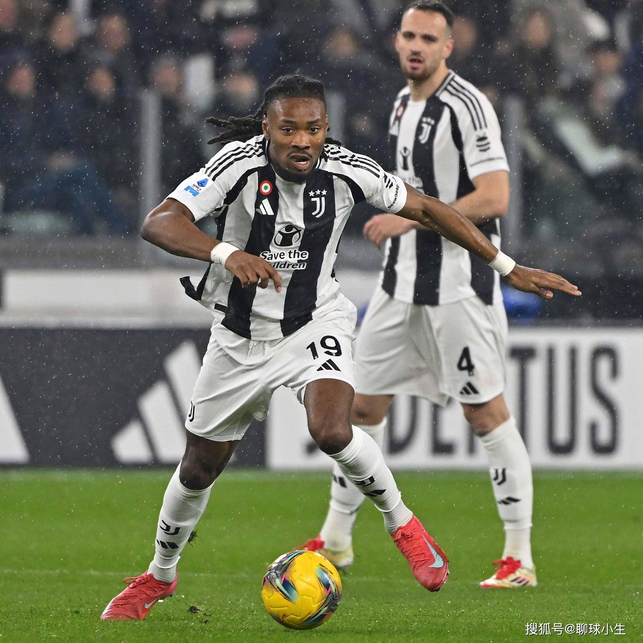 尤文图斯惨败曼联，止步十六强