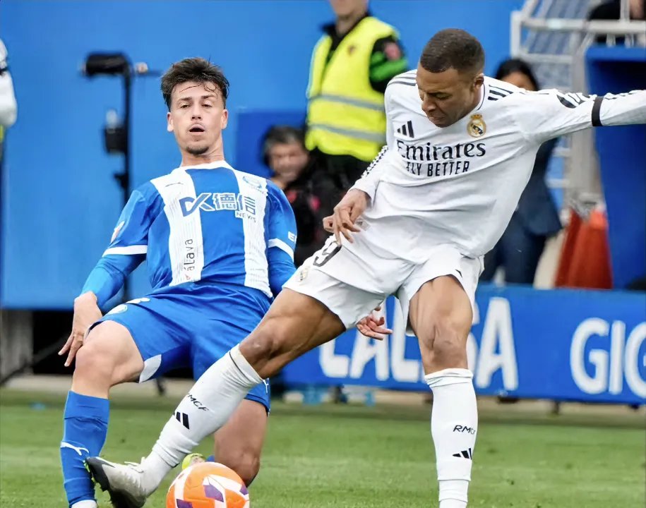 包含尤文险胜曼联，姆巴佩补时绝平世界杯的词条