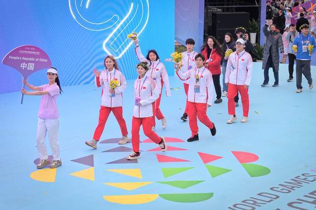 FNC碾压TL，Doinb成为全场焦点2025世界赛3:1（成都）的简单介绍