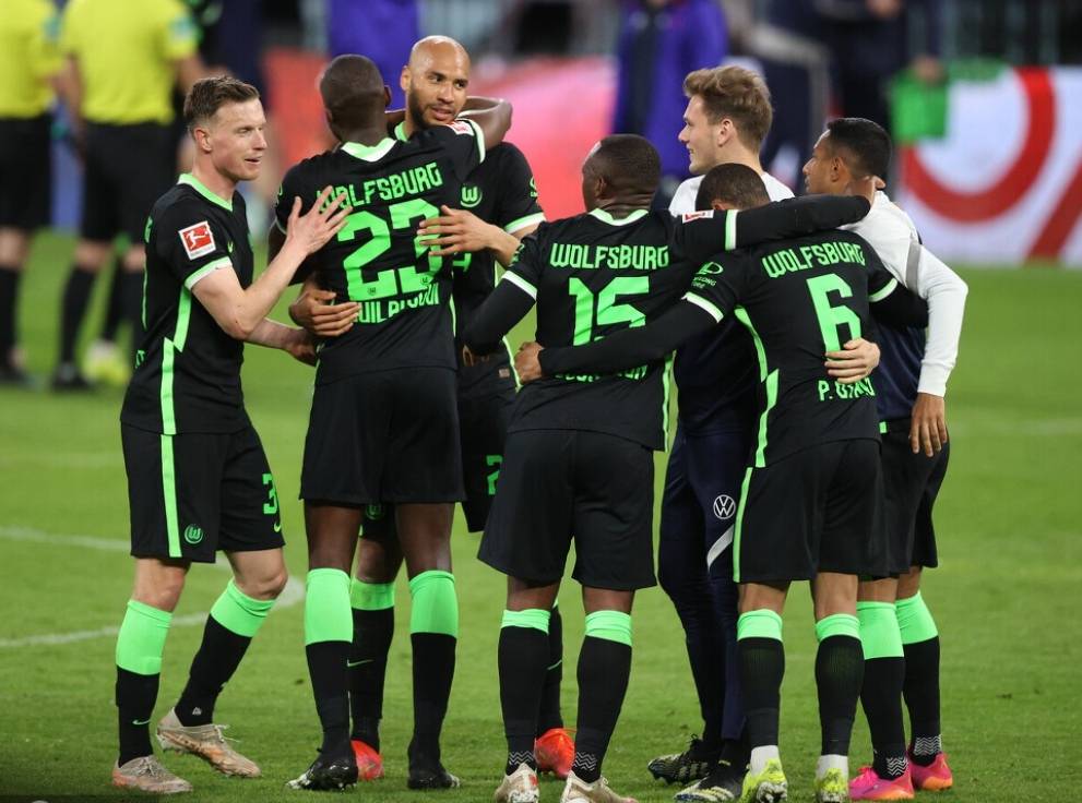 关于沃尔夫斯堡主场击败对手，德甲排名有所上升的信息