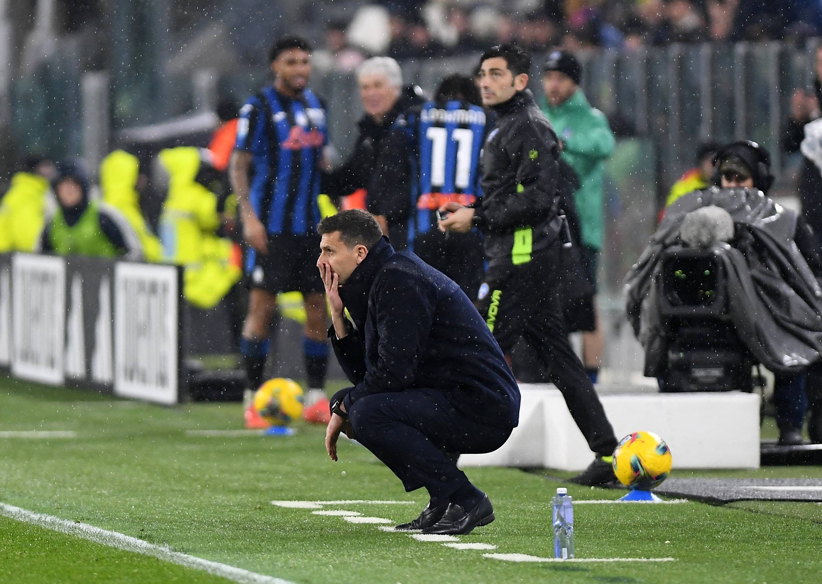 包含尤文图斯队球员面对困境表现坚定的词条