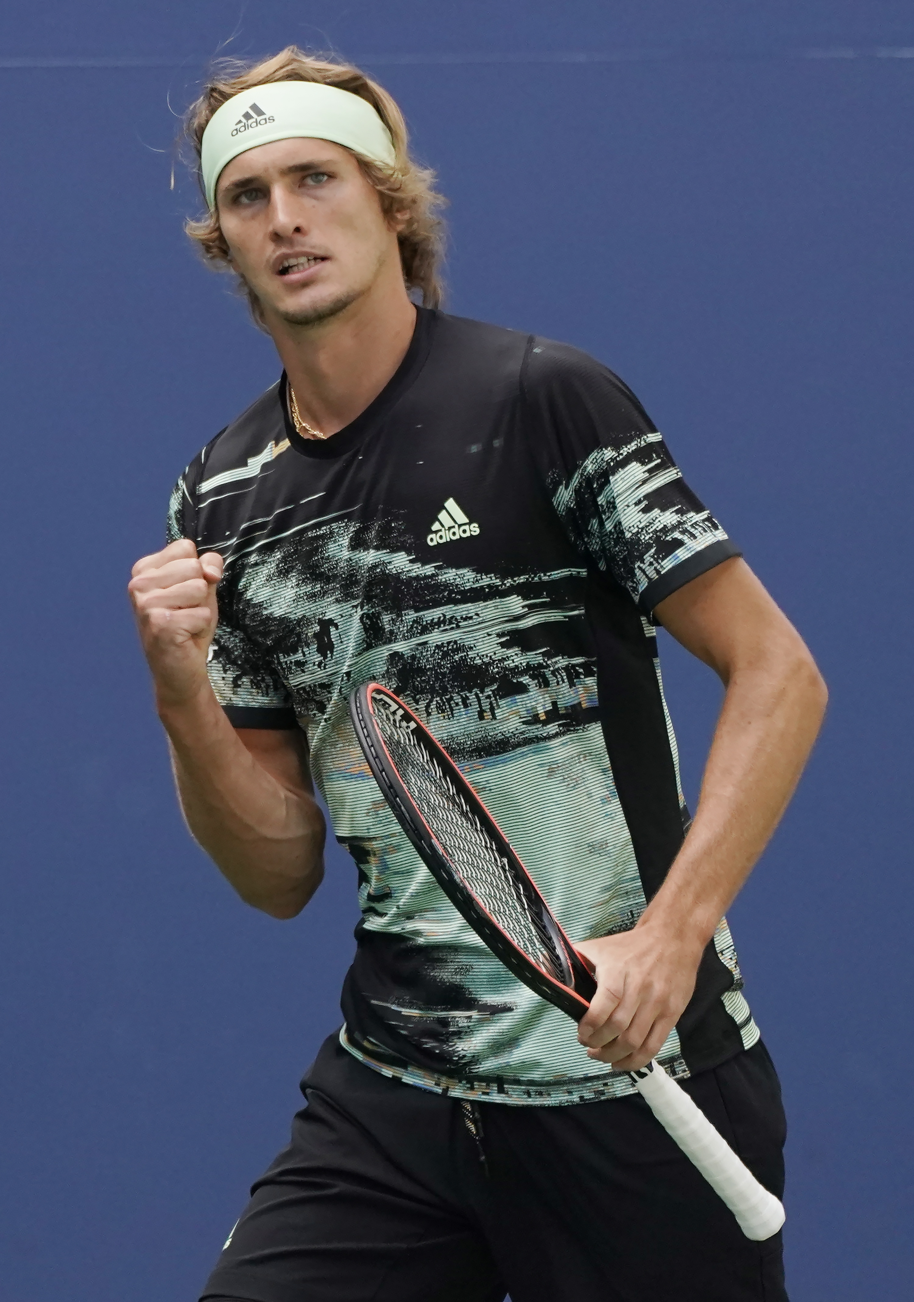 关于世界网球队强势美国网球队，兹维列夫惊艳世界的信息