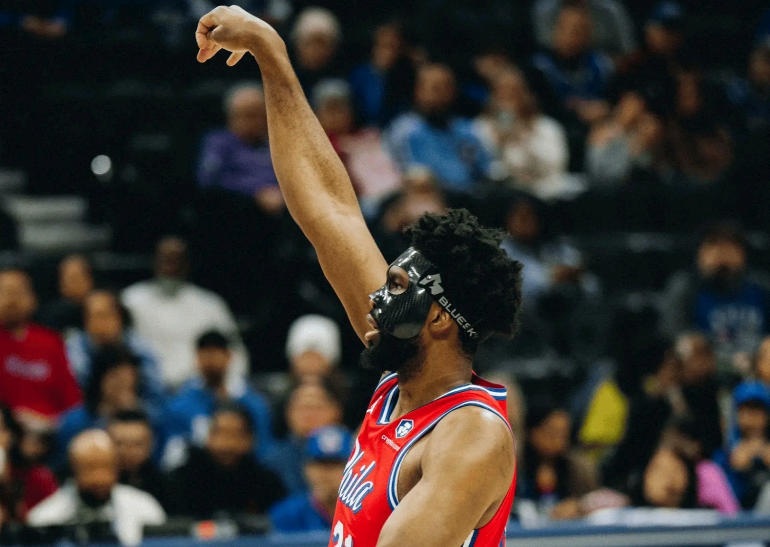 独行侠绝杀骑士,恩比德高光表现 独行侠绝杀骑士,恩比德高光表现